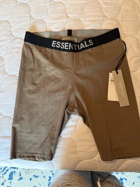Essentials Biker Shorts - harvest color